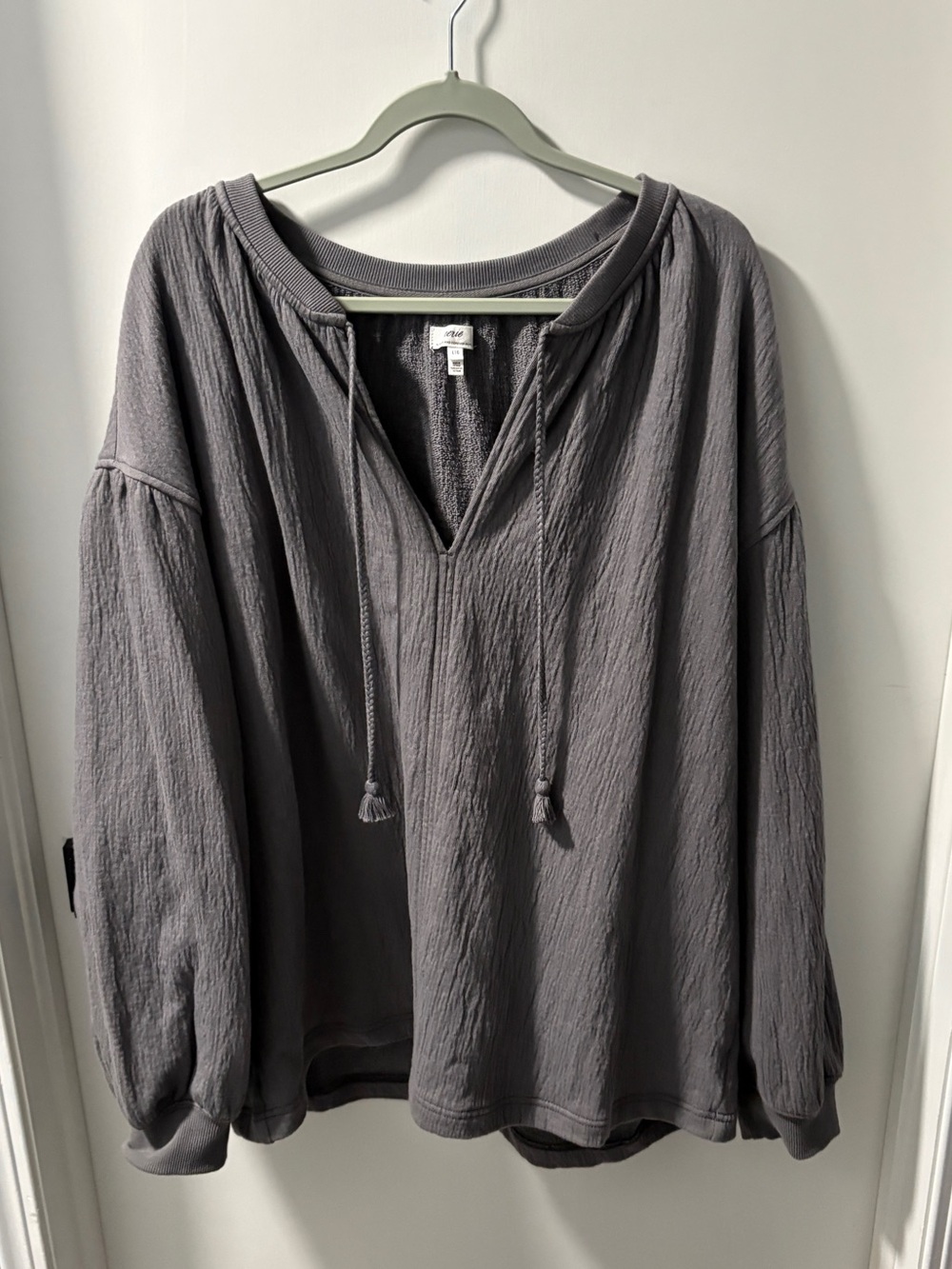 Aerie Relaxed V-Neck Pullover Top in Gray
